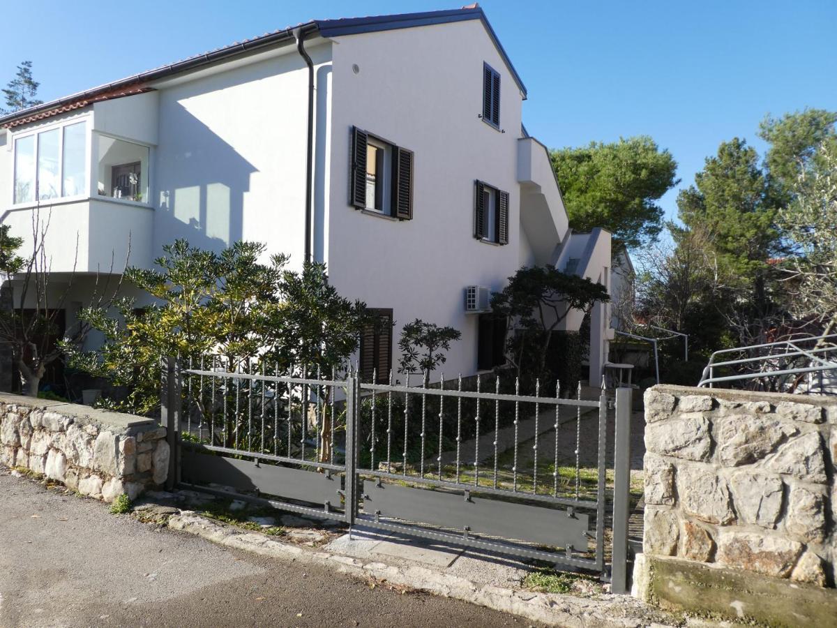 Apartments Milenka Пунат Экстерьер фото