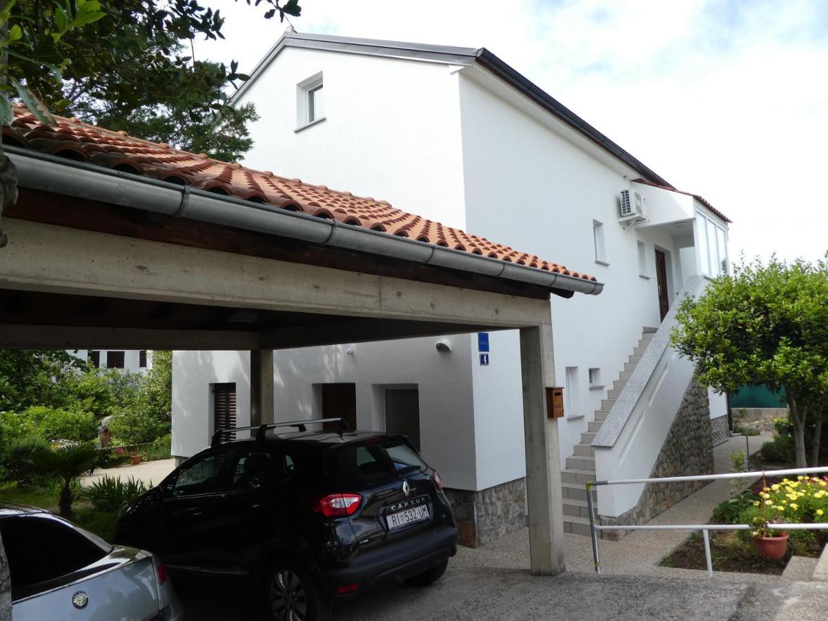 Apartments Milenka Пунат Экстерьер фото