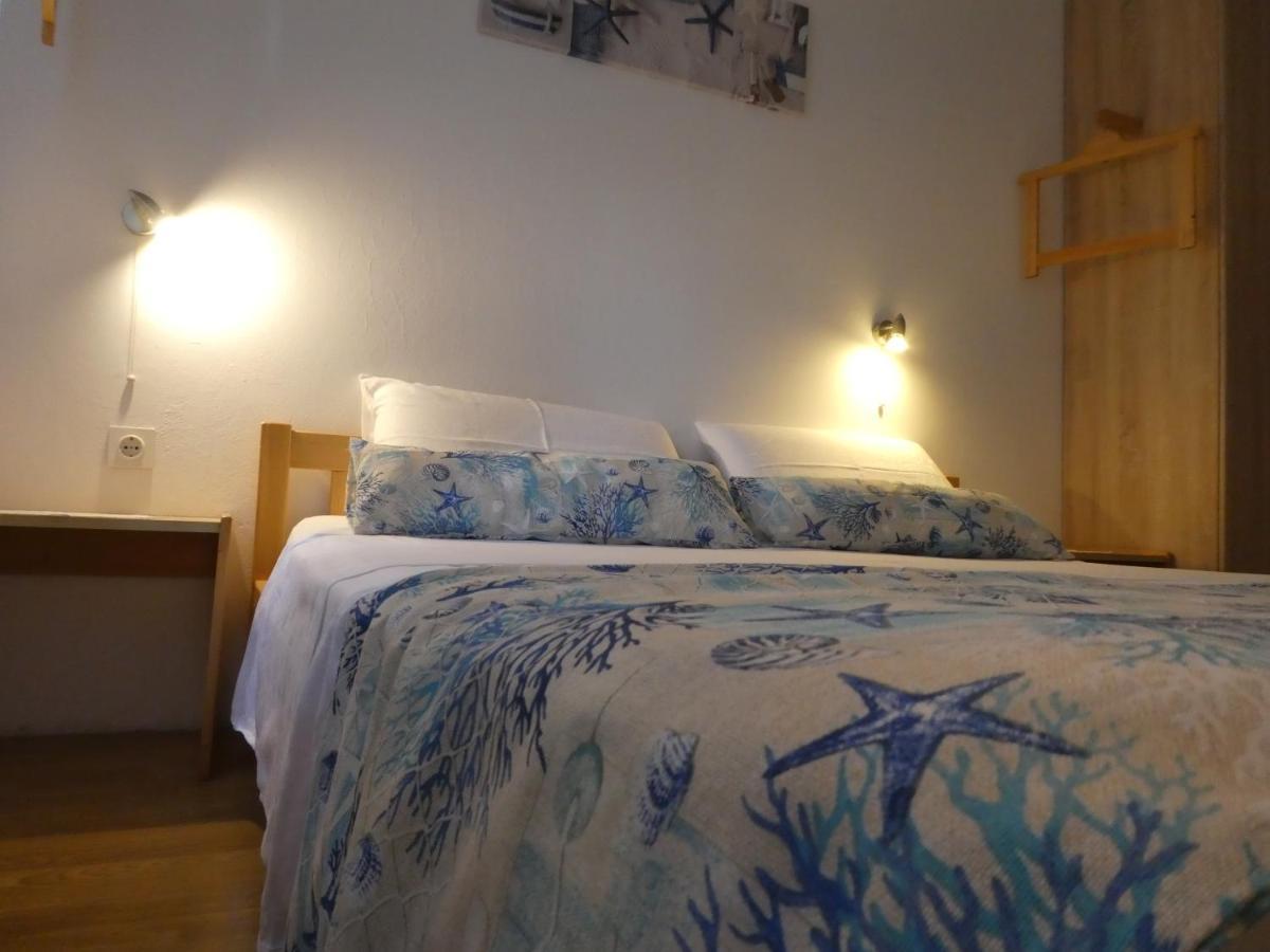 Apartments Milenka Пунат Экстерьер фото